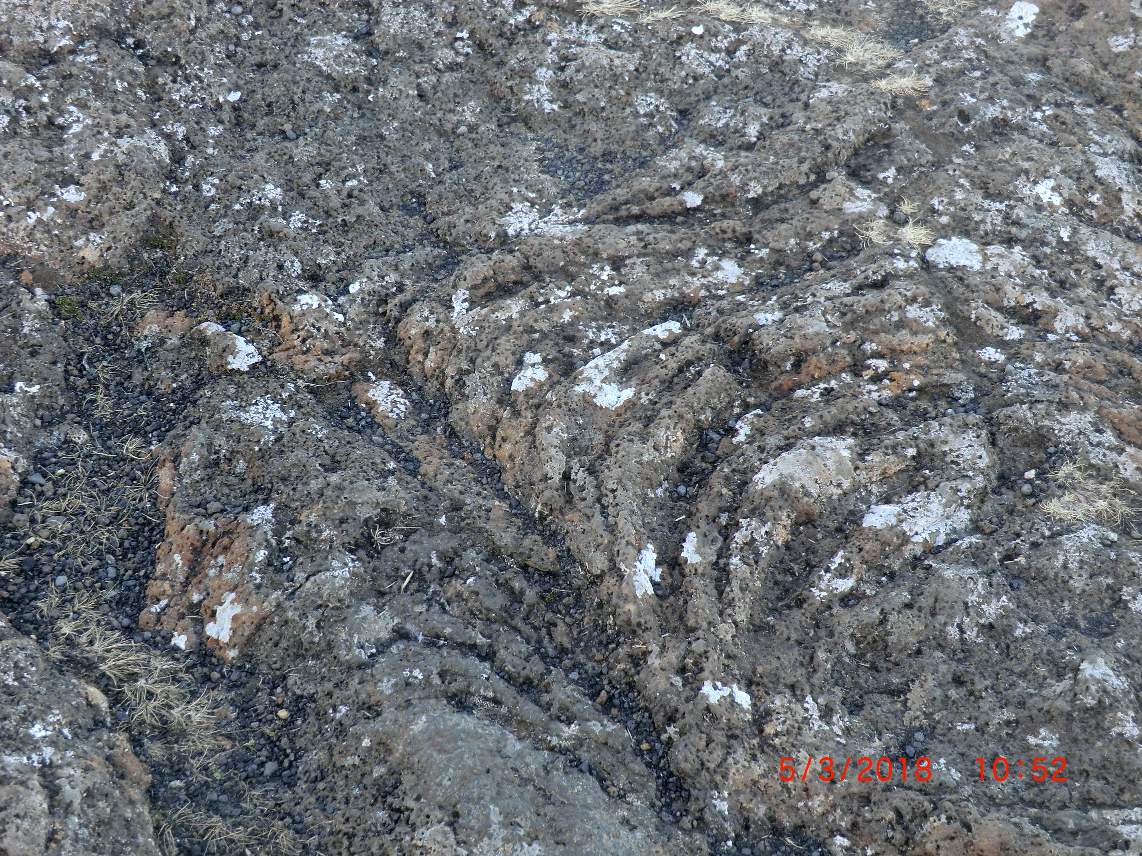 Course Image Cloddio'n Ddyfnach i Ddaeareg / Digging deeper into Geology